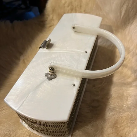 MW Vintage Lucite And Metal Handbag - Picture 7 of 9